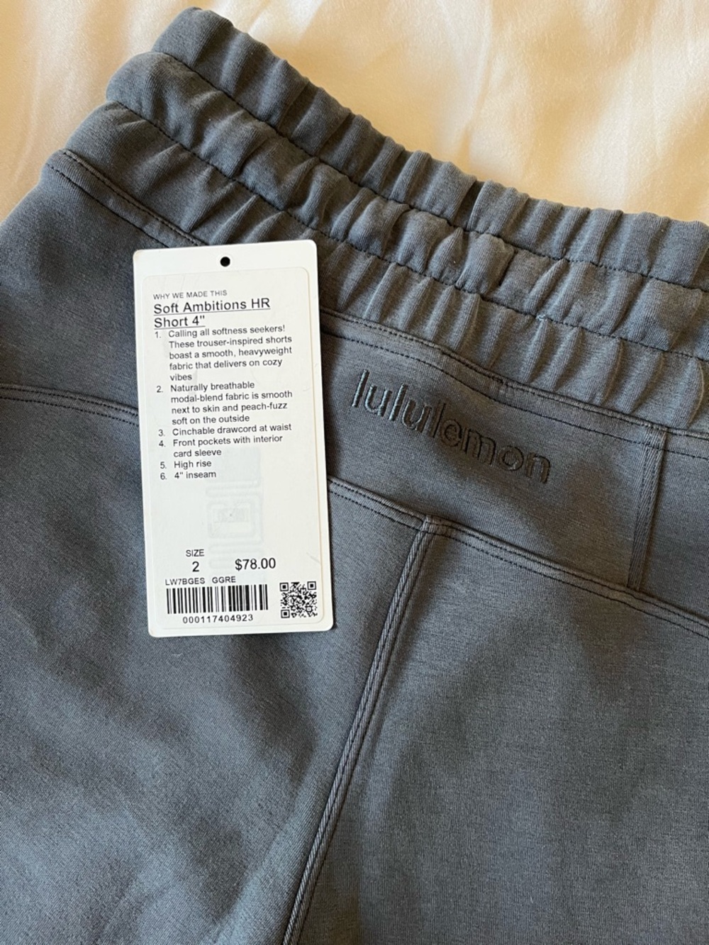 NWT Lululemon Soft Ambitions HR
Short 4" size 2
